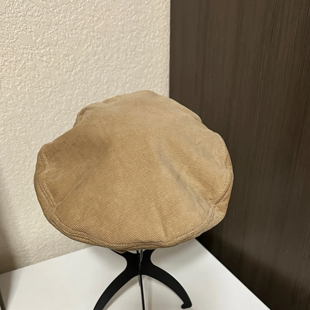 Xhilaration stylish tan